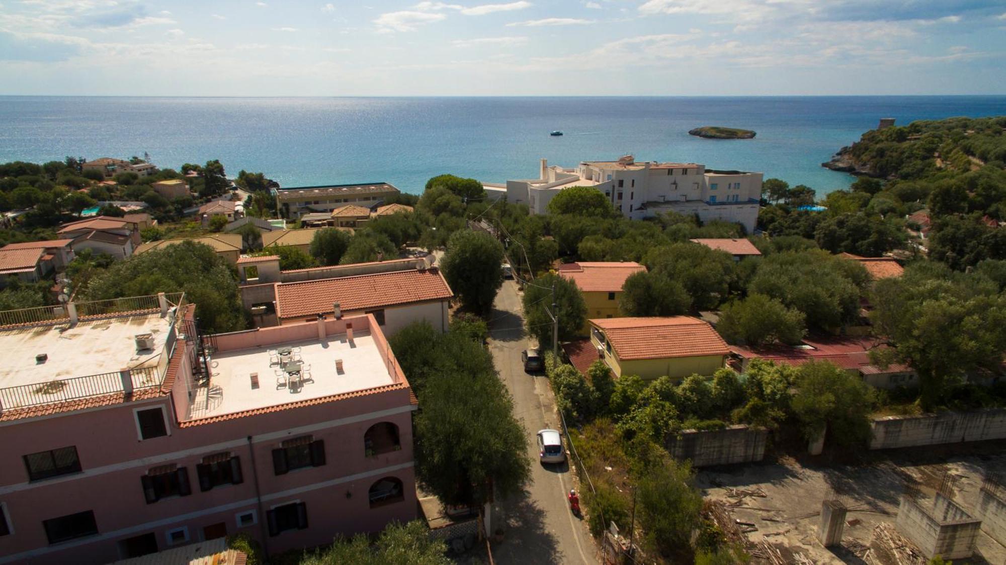 Jolly Residence Marina di Camerota Exteriör bild